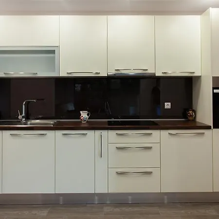 Adet Apartman